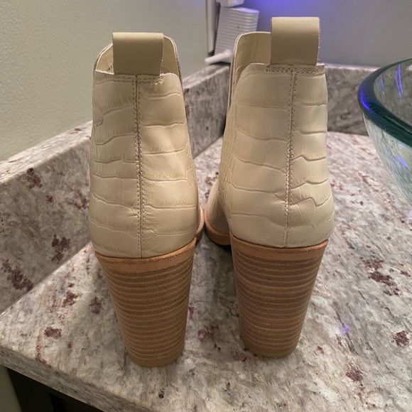 NEW dolce vita boot size 9 - Picture 3 of 4